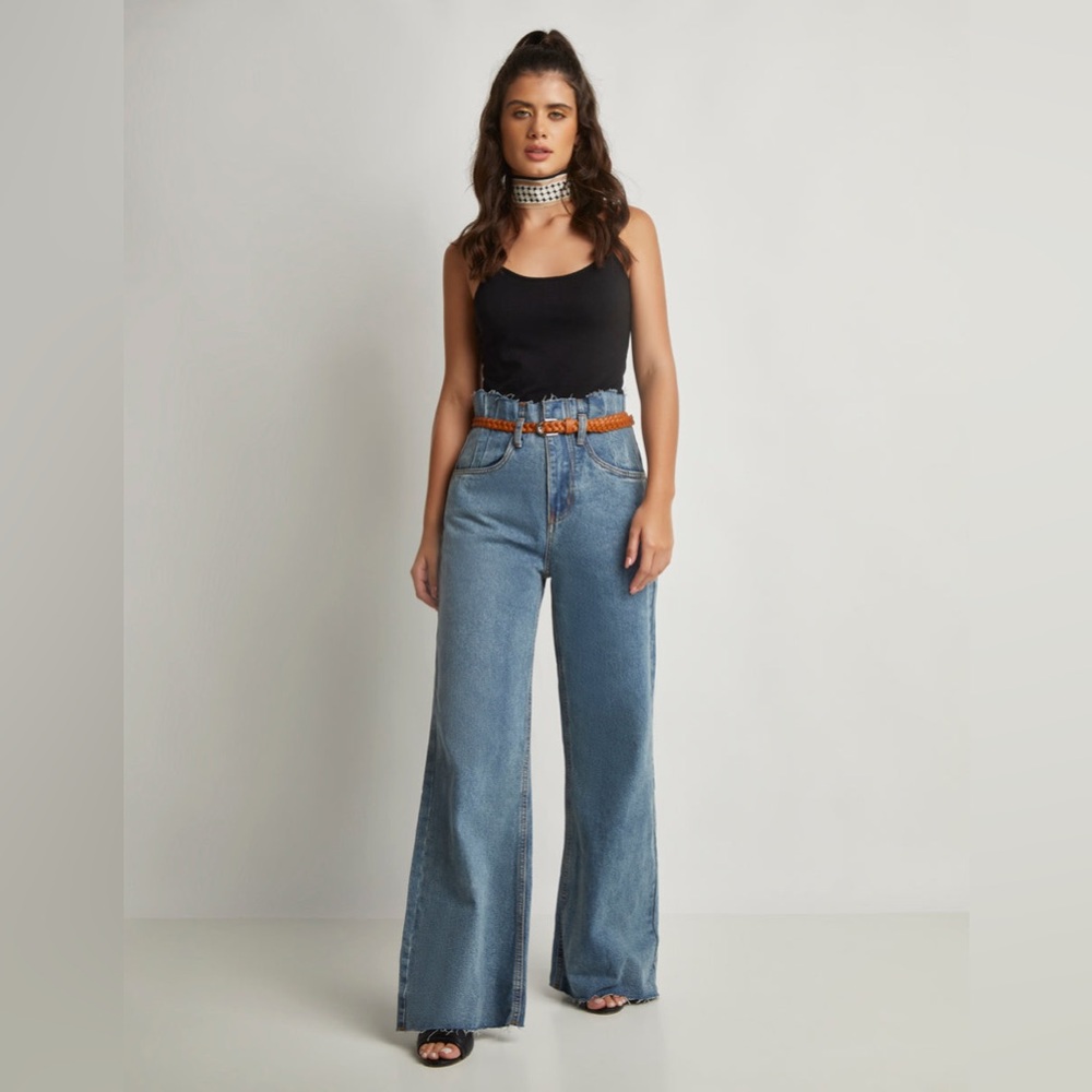 NWT Signature 8 High Waisted Belted Denim Flare Jean, Belt Included